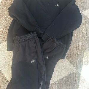 ALO Yoga Black Sweatshirt & Hoodie Set